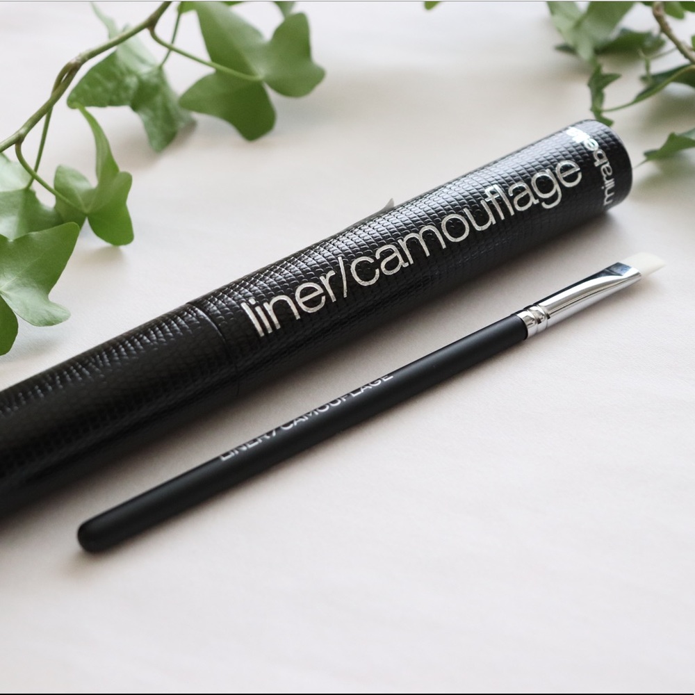 Liner/ Concealer Brush- Mirabella